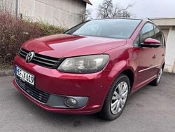 Rot Gebraucht 2010 VW Touran Highline Van / Kleinbus | 6.000 € (Guter Preis)