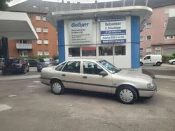 Gold Gebraucht 1990 Opel Vectra Kombi | 5.970 €