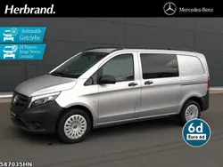 Silber Gebraucht 2021 Mercedes Vito Van / Kleinbus | 33.618 € (Etwas zu teuer)