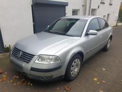 Silber Gebraucht 2002 VW Passat Limousine | 1.500 € (Guter Preis)