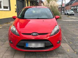 Rot Gebraucht 2011 Ford Fiesta Kleinwagen | 1.890 € (Guter Preis)