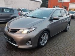 Gebraucht 2015 Toyota Auris Edition Kombi | 7.980 € (Guter Preis)