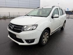 Weiß Gebraucht 2014 Dacia Logan MCV Lauréate Kombi | 1.790 € (Fairer Preis)
