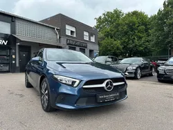 Denimblau metalliclack (metallic) Gebraucht 2021 Mercedes A200 Progressive Limousine | 27.950 € (Fairer Preis)