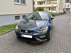 Grau Gebraucht 2019 Seat Leon FR Limousine | 17.500 € (Fairer Preis)