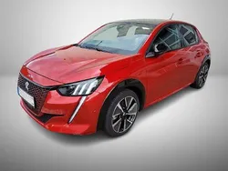Red metallic Gebraucht 2022 Peugeot e-208 GT Kleinwagen | 17.559 € (Guter Preis)