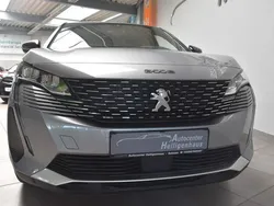 Grau Gebraucht 2023 Peugeot 3008 Allure SUV | 20.480 € (Superpreis)