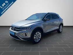 Pyritsilber metallic (metallic) Gebraucht 2024 VW T-Roc Style SUV | 27.950 € (Guter Preis)