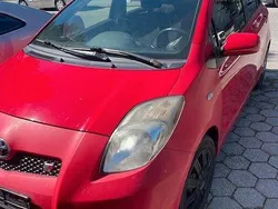 Rot Gebraucht 2008 Toyota Yaris Limousine | 3.900 € (Fairer Preis)