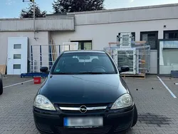 Schwarz Gebraucht 2004 Opel Corsa Kleinwagen | 900 € (Guter Preis)