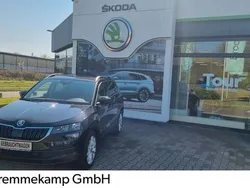 Schwarzmagic perleffekt met. Gebraucht 2020 Skoda Karoq Style SUV | 21.950 € (Fairer Preis)