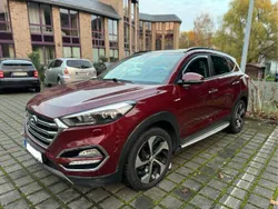 Rot Gebraucht 2016 Hyundai Tucson SUV | 15.990 € (Etwas zu teuer)