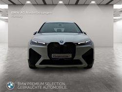 Weiß Gebraucht 2023 BMW iX Sport Line SUV | 54.909 € (Etwas zu teuer)