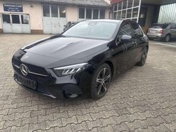 Kosmosschwarz Gebraucht 2024 Mercedes A180 Advanced Plus Limousine | 29.500 € (Fairer Preis)