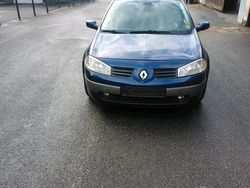 Blau Gebraucht 2003 Renault Mégane II | 800 € (Fairer Preis)