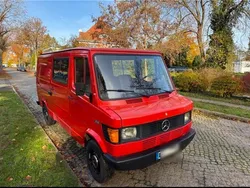 Rot Gebraucht 1980 Mercedes T1 Van | 8.200 €