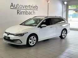 Pure white uni Gebraucht 2021 VW Golf VIII Life Kombi | 18.390 € (Fairer Preis)