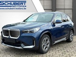 Blau Neu 2025 BMW iX1 SUV | 47.900 €