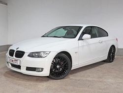 Weiß Gebraucht 2009 BMW 320 Performance Coupé | 5.900 € (Guter Preis)