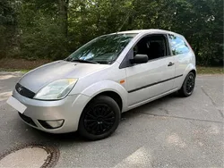 Silber Gebraucht 2005 Ford Fiesta Kleinwagen | 1.800 € (Fairer Preis)