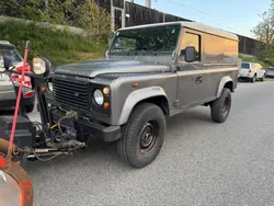 Grau Gebraucht 2010 Land Rover Defender SUV | 11.490 €