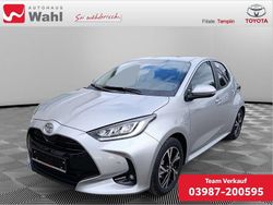 Silber Neu 2025 Toyota Yaris Hybrid Limousine | 27.721 € (Etwas zu teuer)