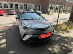Grau Gebraucht 2016 Toyota C-HR Multidrive S SUV | 17.000 €
