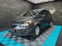Grau Gebraucht 2011 Opel Meriva Innovation Van / Kleinbus | 5.999 € (Fairer Preis)