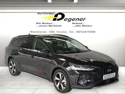 Schwarz Gebraucht 2024 Ford Focus Limousine | 26.697 € (Fairer Preis)