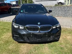 Schwarz Gebraucht 2021 BMW 320e M Sport Kombi | 24.500 € (Guter Preis)
