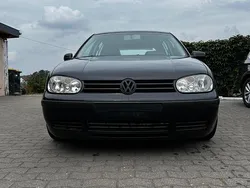 Schwarz Gebraucht 2003 VW Golf IV Kleinwagen | 1.000 € (Superpreis)