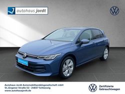 Blau Gebraucht 2025 VW Golf VIII Life Limousine | 28.790 € (Etwas zu teuer)