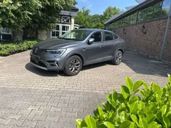 Gray m Gebraucht 2024 Renault Arkana Evolution SUV | 22.500 € (Fairer Preis)