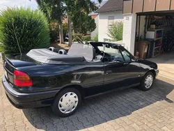 Schwarz Gebraucht 1996 Opel Astra Cabriolet Edition Cabrio | 2.750 € (Teuer)