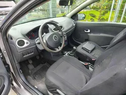 Grau Gebraucht 2012 Renault Clio IV Campus Limousine | 4.000 € (Fairer Preis)