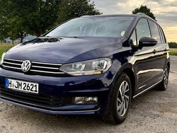 Blau Gebraucht 2019 VW Touran IQ Drive Van / Kleinbus | 21.700 € (Guter Preis)
