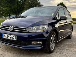 Blau Gebraucht 2019 VW Touran IQ Drive Van / Kleinbus | 22.999 € (Guter Preis)