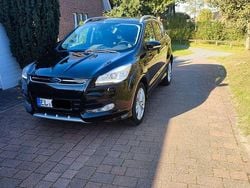 Schwarz Gebraucht 2016 Ford Kuga Individual SUV | 9.400 € (Guter Preis)