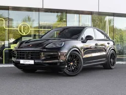 Chromitschwarzmetallic Gebraucht 2023 Porsche Cayenne SUV | 106.900 € (Teuer)