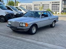 Silber Gebraucht 1979 Mercedes 230 Coupé | 5.980 €