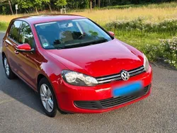 Rot Gebraucht 2009 VW Golf VI Kleinwagen | 5.399 € (Fairer Preis)