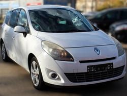 Weiß Gebraucht 2010 Renault Scénic III Dynamique Van / Kleinbus | 2.990 € (Superpreis)