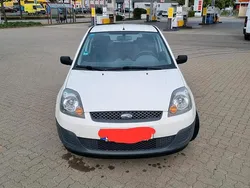 Weiß Gebraucht 2006 Ford Fiesta Kleinwagen | 1.599 € (Fairer Preis)