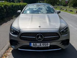 Beige Gebraucht 2020 Mercedes E220 Coupé | 40.200 € (Etwas zu teuer)