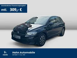 Deep black perleffekt Gebraucht 2024 VW Polo Life Limousine | 22.930 € (Fairer Preis)