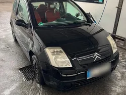Schwarz Gebraucht 2004 Citroën C2 Kleinwagen | 350 € (Fairer Preis)