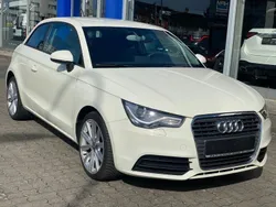 Weiß Gebraucht 2011 Audi A1 Ambition Kleinwagen | 7.999 € (Fairer Preis)