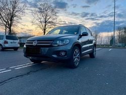 Grau Gebraucht 2016 VW Tiguan SUV | 13.500 €