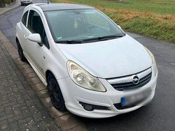Weiß Gebraucht 2008 Opel Corsa Kleinwagen | 2.000 € (Guter Preis)