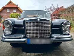 Schwarz Gebraucht 1971 Mercedes S280 Limousine | 27.280 €